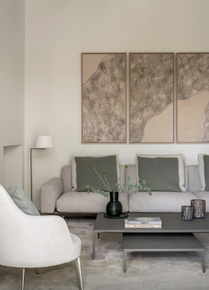 Soft Dream sofa, Hera armchairs and Pico Coffee tables